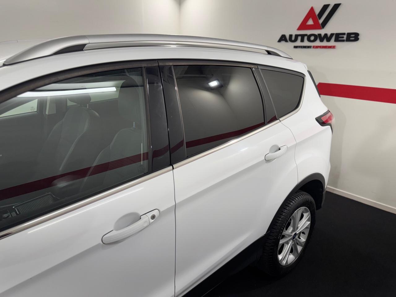 Ford Kuga 1.5 TDCI 120 CV S&S 2WD Powershift Titanium