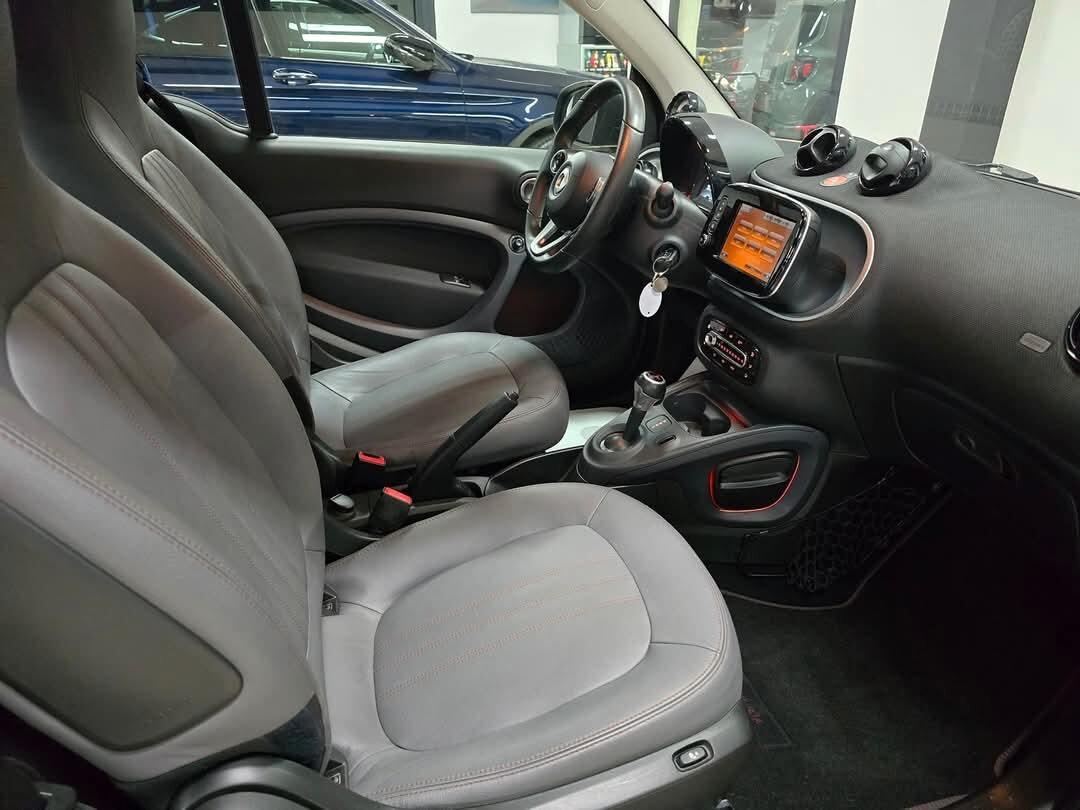 Smart ForTwo EQ Ushuaïa black (91/100)