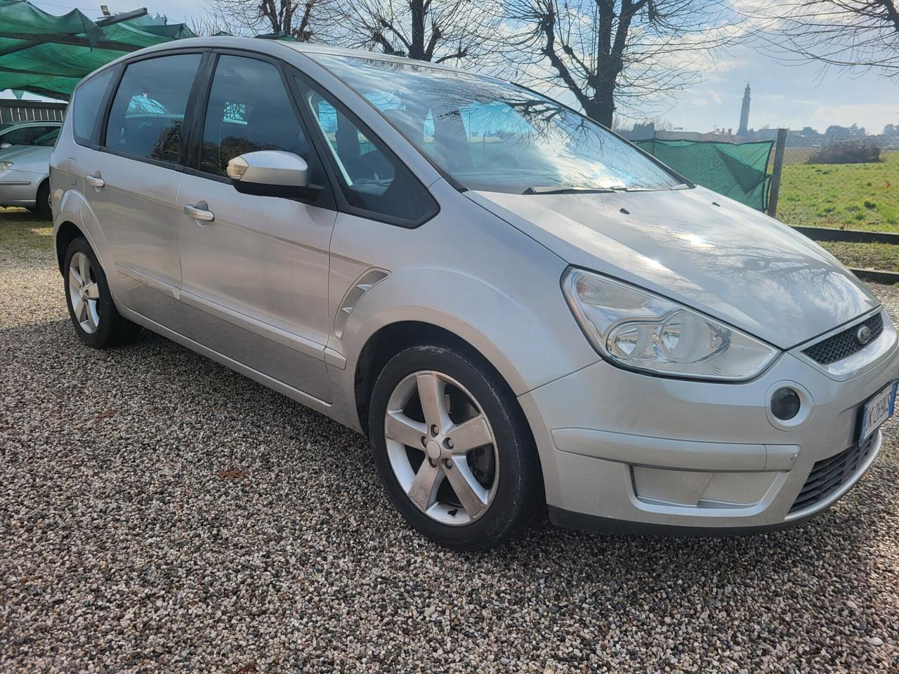 Ford S-Max 2.0 TDCi 140CV Titanium