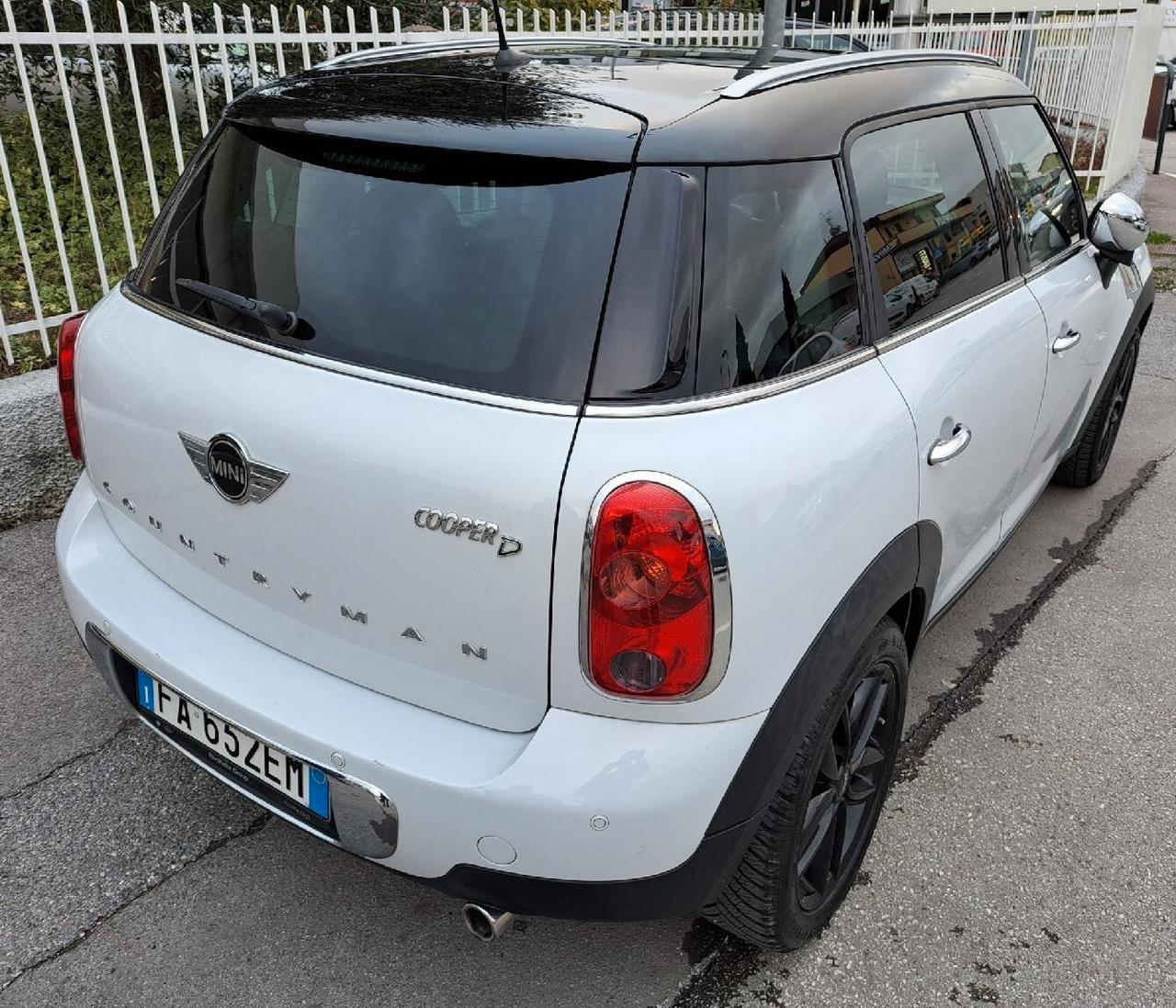 Mini Cooper Countryman 2.0 D Automatica