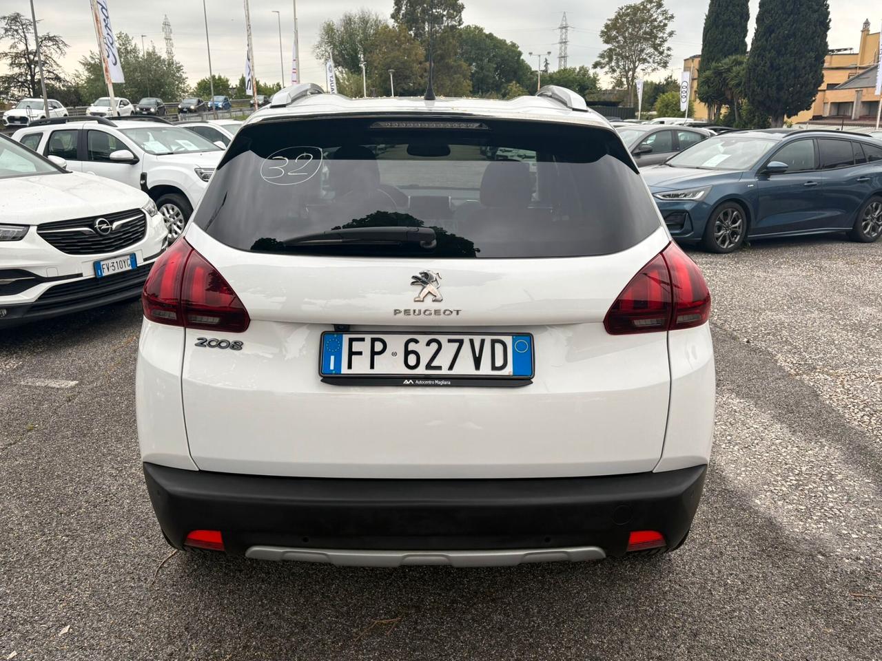 Peugeot 2008 BlueHDi 100 S&S Allure
