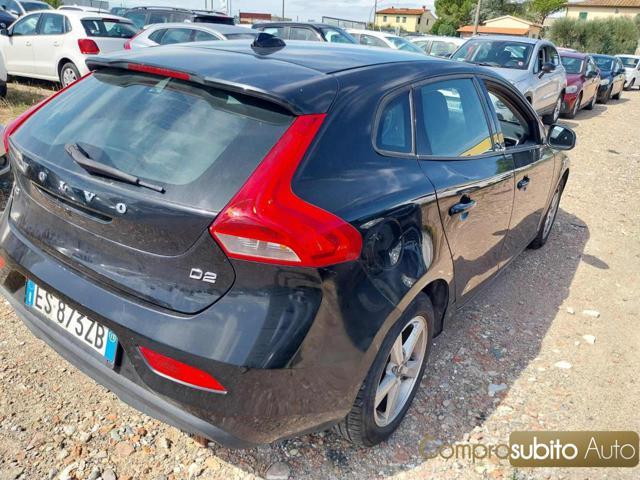 VOLVO V40 D2 1.6 Momentum