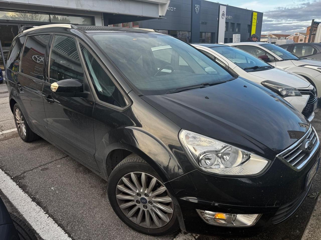 Ford Galaxy 2.0 TDCi 140 CV Powershift Nav Titanium