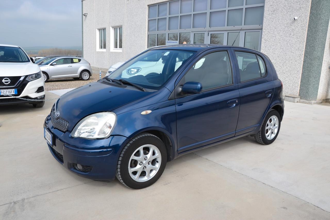 Toyota Yaris 1.0i 16V cat 5 porte Sol