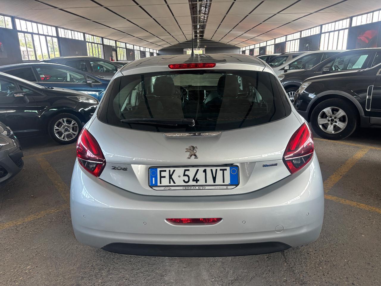 Peugeot 208 1.2 BENZINA 60KW 82CV Allure NEOPATENTATO