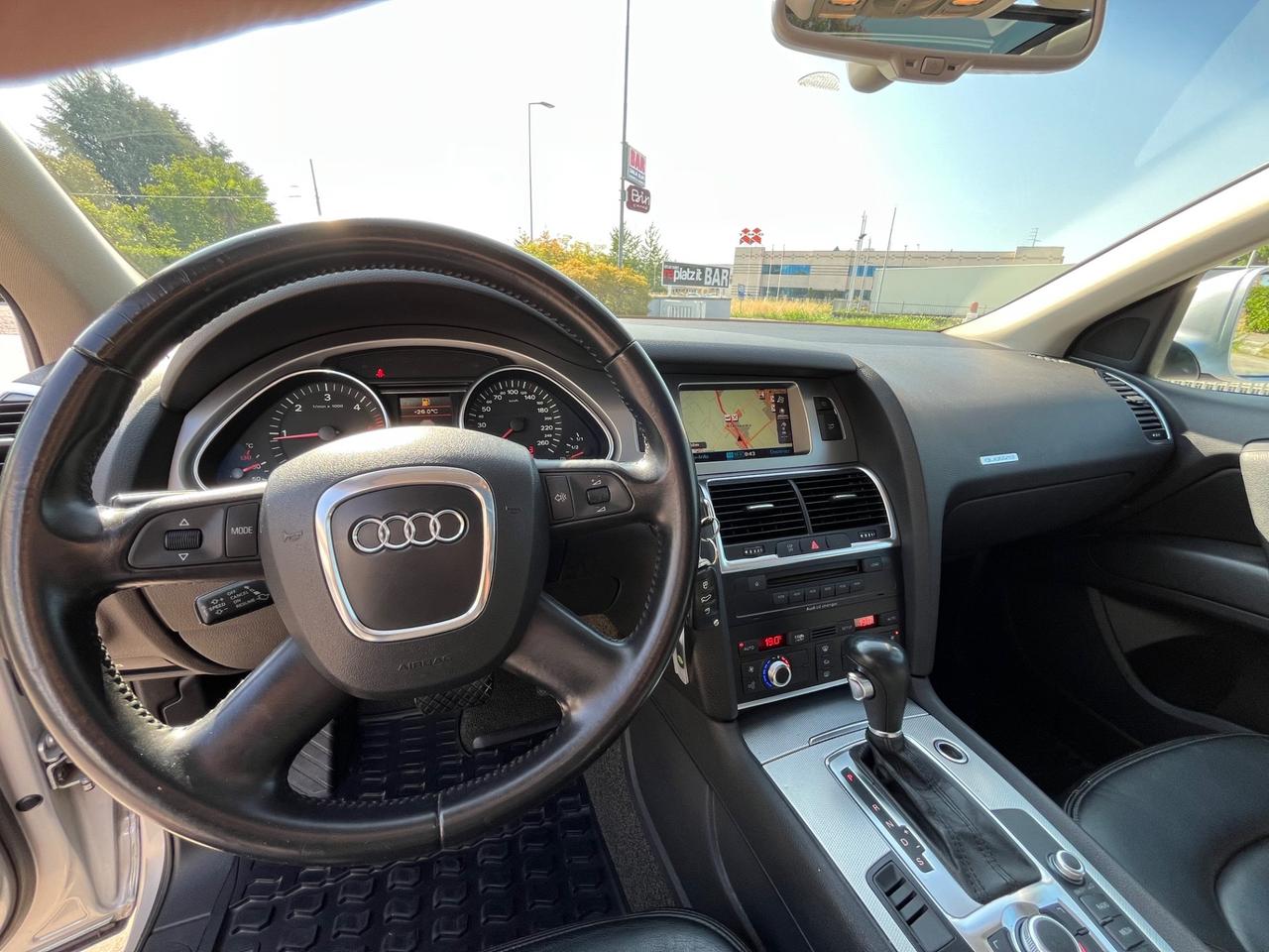 Audi Q7 3.0 V6 TDI 233CV quattro tiptronic