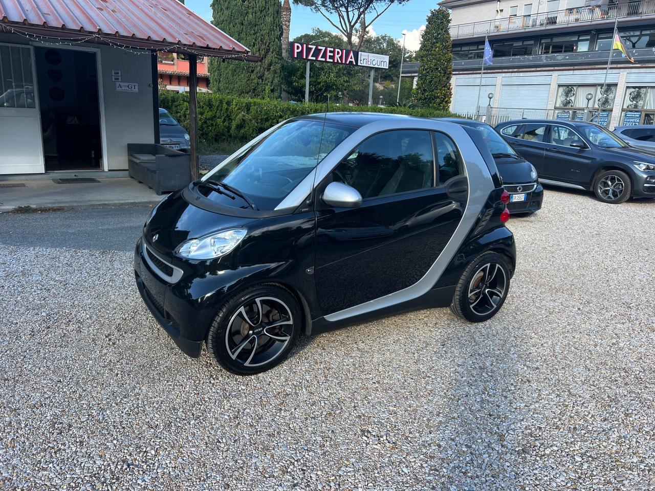 Smart ForTwo 1000 52 kW MHD coupé passion