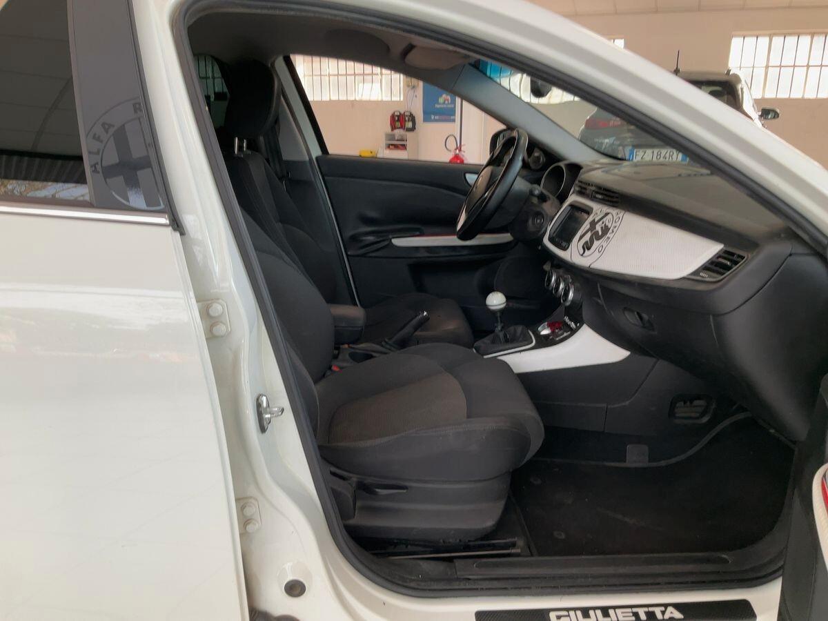 Alfa Romeo Giulietta 1.6 JTDm-2 120 CV Distinctive