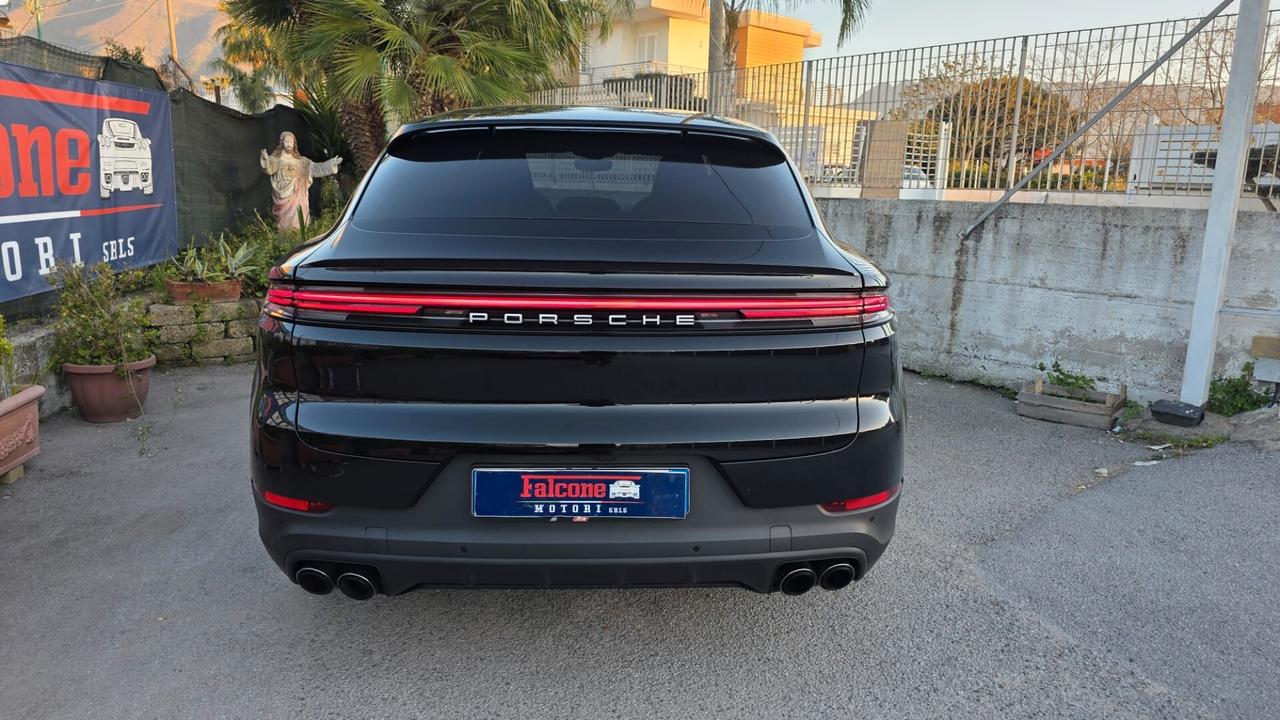 Porsche Cayenne Coupé 3 schermi Full