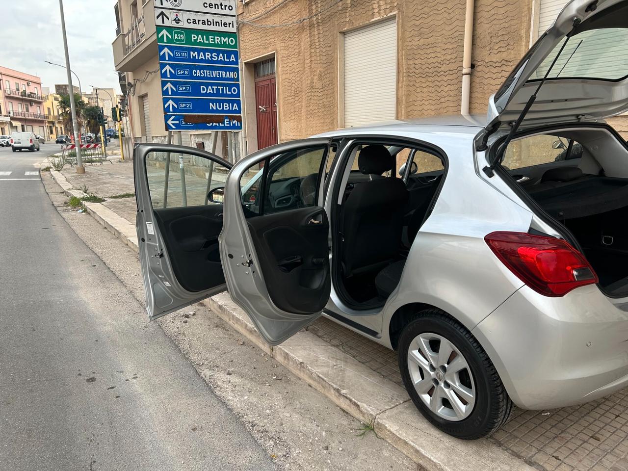 Opel Corsa 1.4 90CV GPL Tech 5 porte n-Joy
