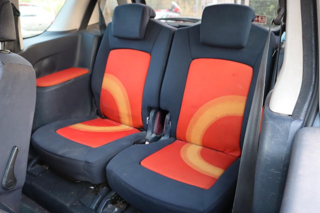 Peugeot 1007 1.4 Freddy