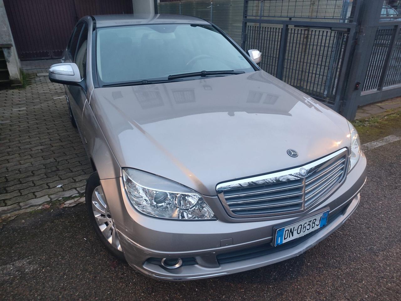MERCEDES C200 BERLINA A METANO POCHI KM GANCIO TRAINO