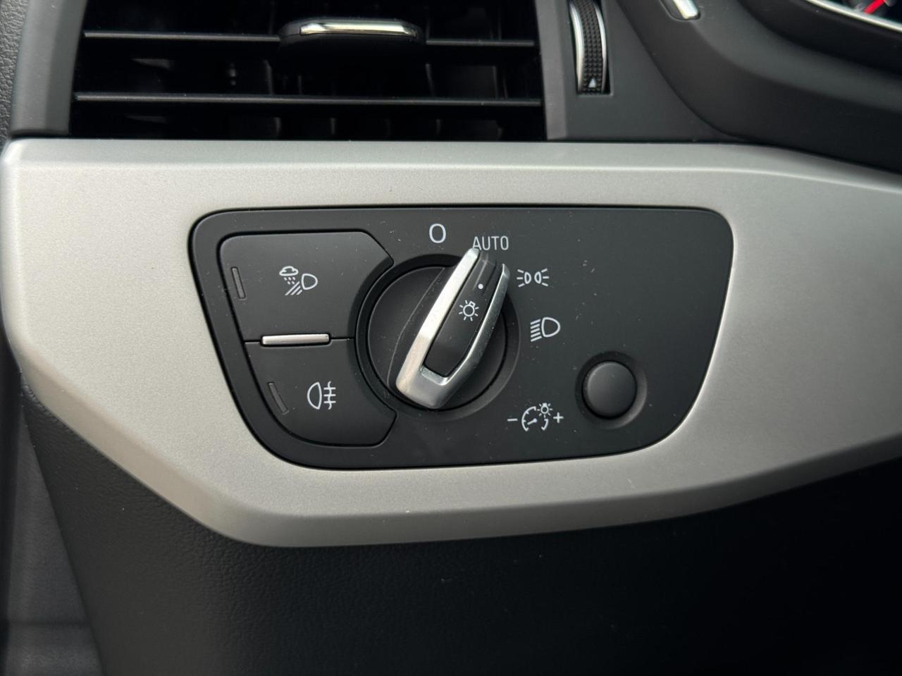 Audi A4 Allroad 40 2.0 tdi mhev Business quattro 204cv s-tronic