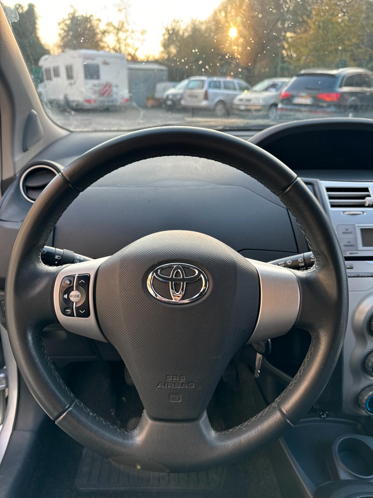 Toyota Yaris 1.0 51kw 5p Benz*UNICO proprietario*