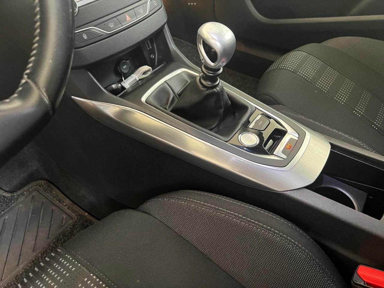 Peugeot 308 BlueHDi 150 S&S EAT6 SW Business Perfetta