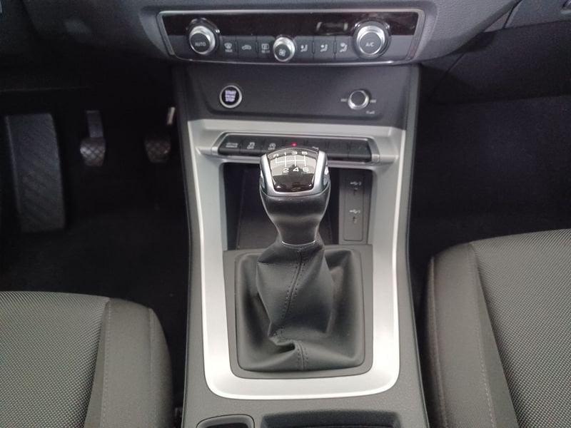 Audi Q3 2019 Sportback Benzina Sportback 35 1.5 tfsi Business Plus