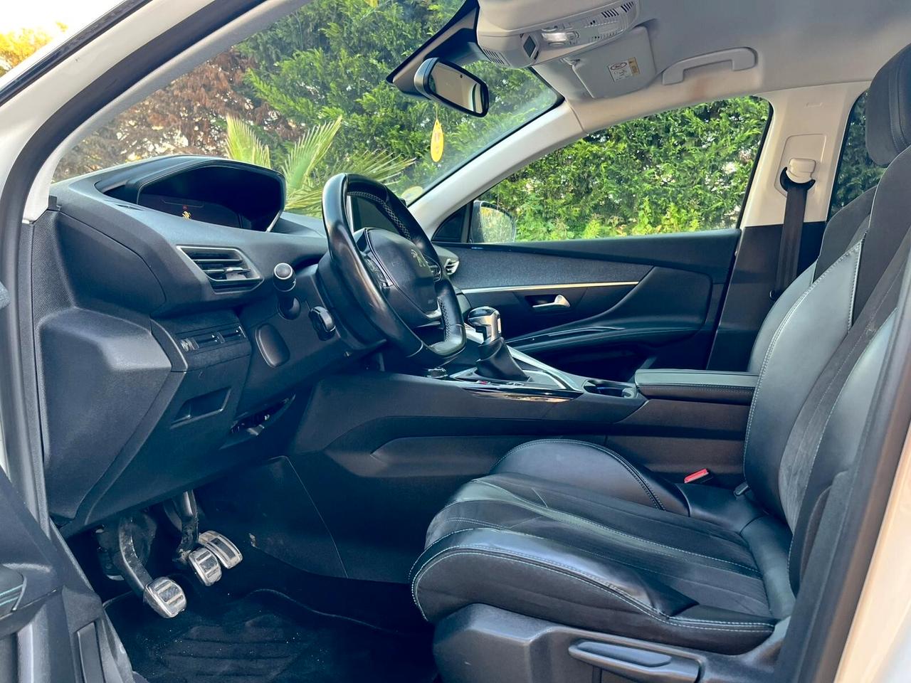 Peugeot 3008 BlueHDi 120 S&S Allure