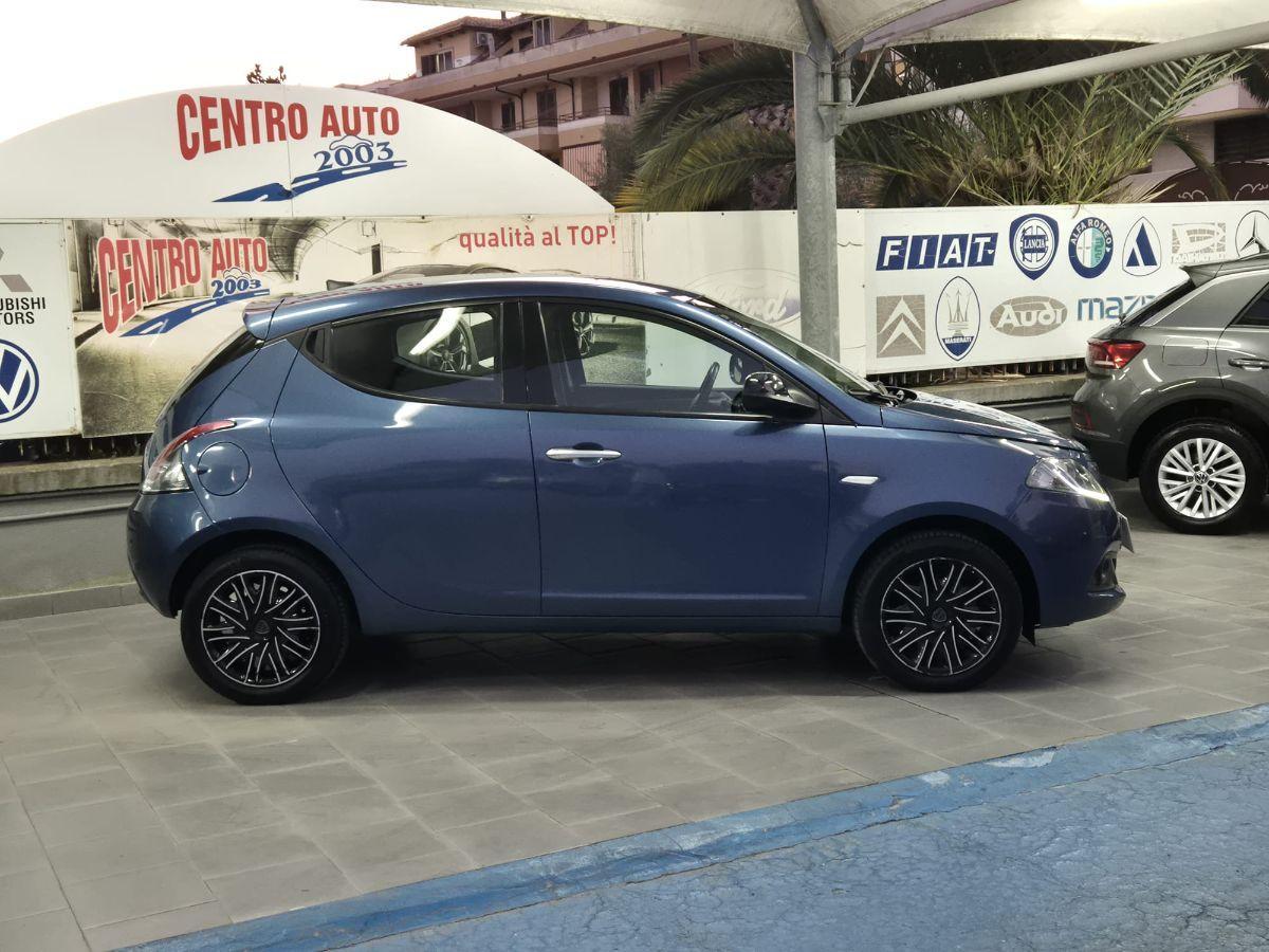 LANCIA - Ypsilon - 1.0 FireFly 5p.S&S Hyb. Eco Gold