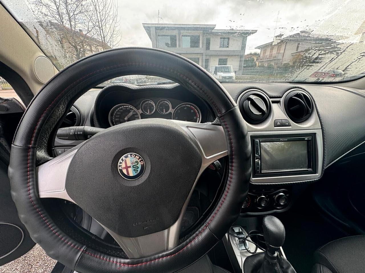 Alfa Romeo MiTo 1.6 JTDm 16V Distinctive Sport Pack