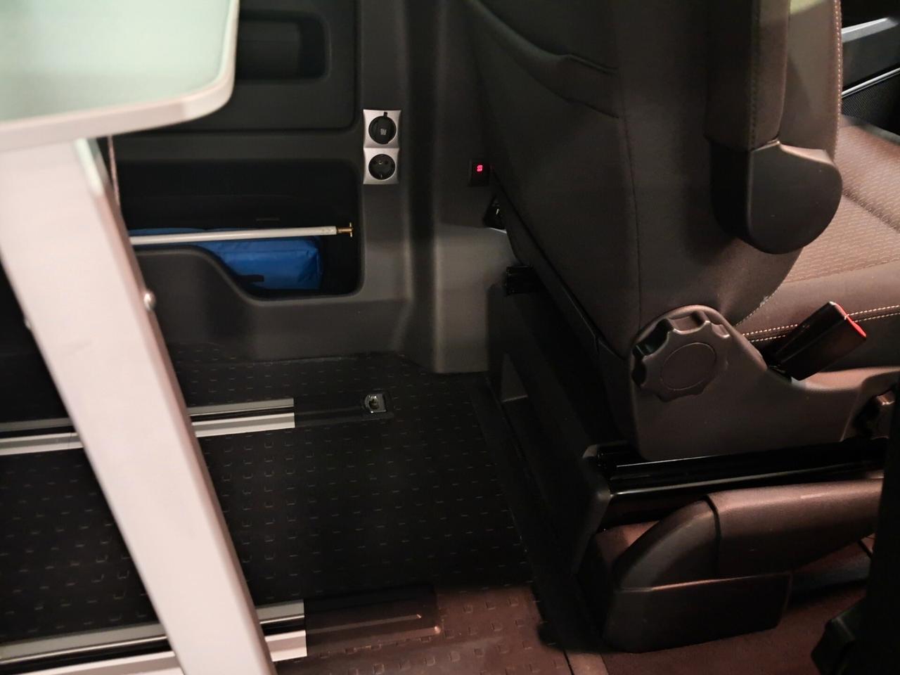 VOLKSWAGEN T6 CALIFORNIA BEACH EDITION