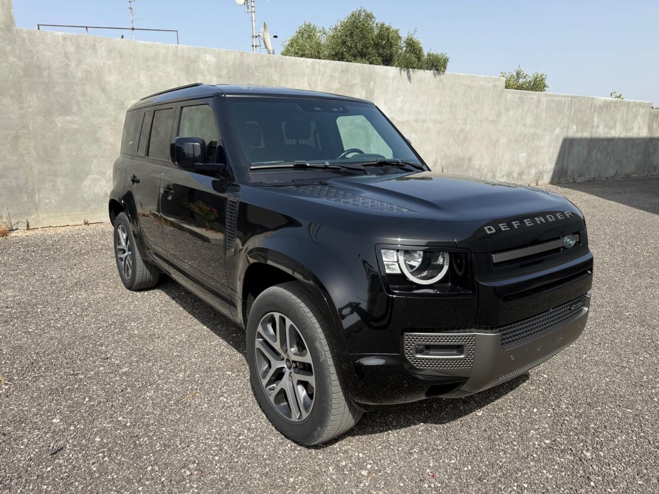 Land Rover Defender 110 3.0D I6 200 CV X-Dynamic S - IVA ESPOSTA -FULL