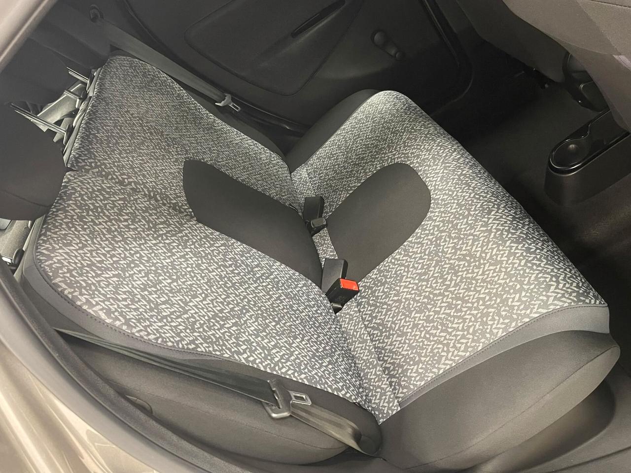 LANCIA YPSILON 1.0 HYBRID 70CV SILVER