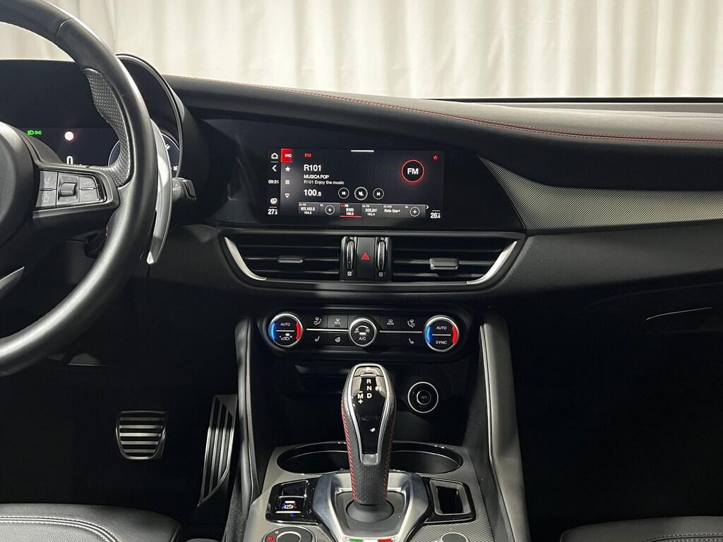 Alfa Romeo Giulia 2.2 t Competizione Q4 210cv auto