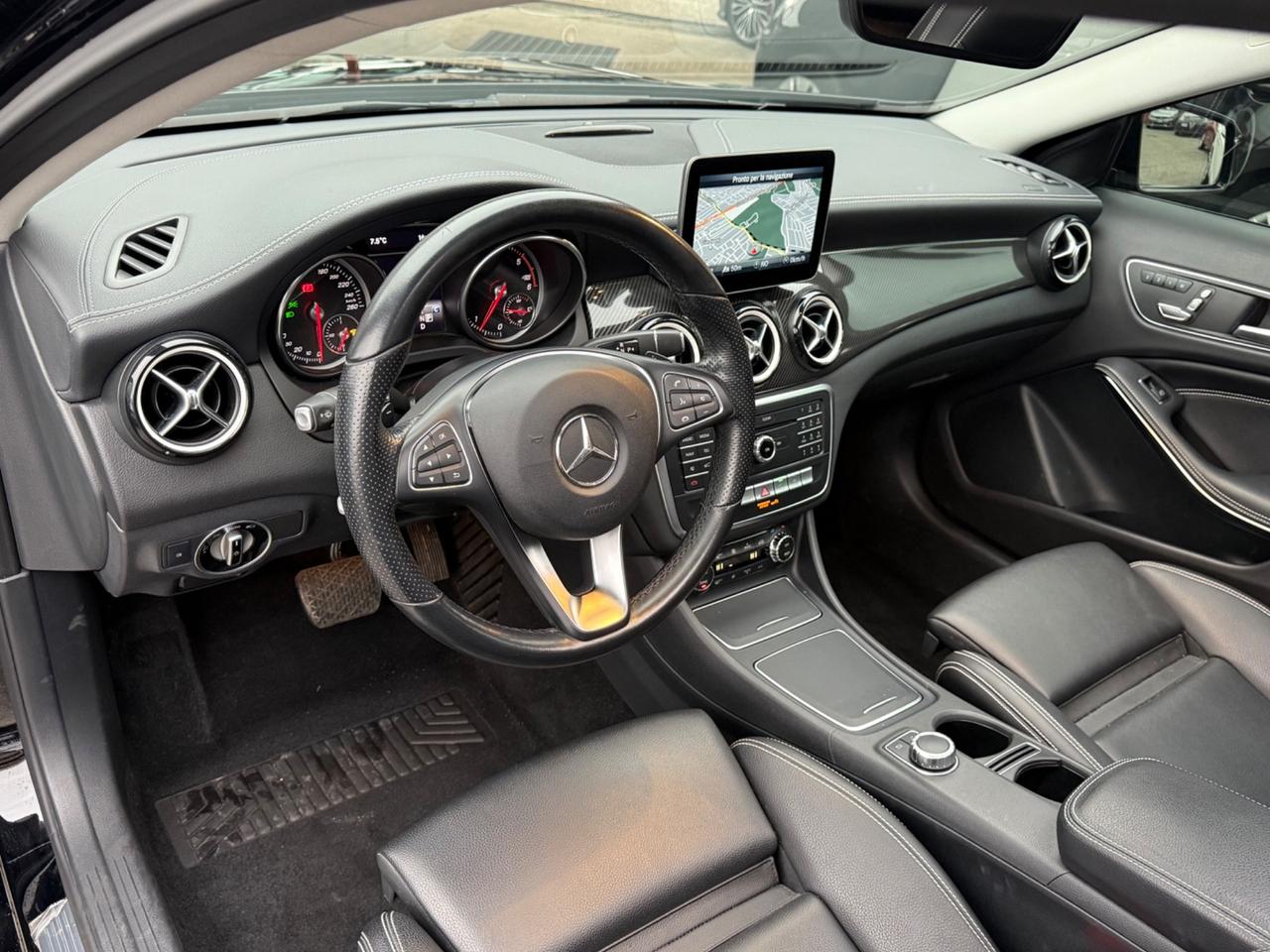 GLA 200 CDI( 40 MILA KM) -AMG EDITION -rate-unipro-permute