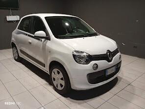 Renault Twingo del 2016 1000 BENZINA NEOPATENTATI