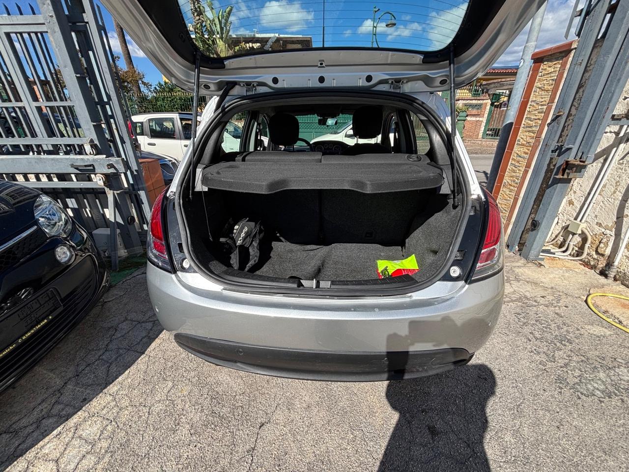 Lancia Ypsilon 0.9 TwinAir 85 CV 5 porte S&S Gold