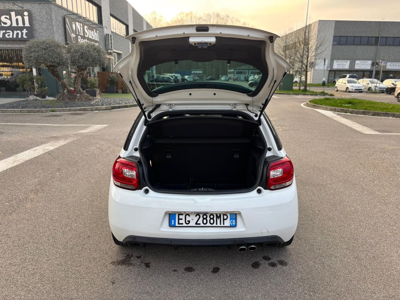 Ds DS3 3 1.6 THP 155 Just Black