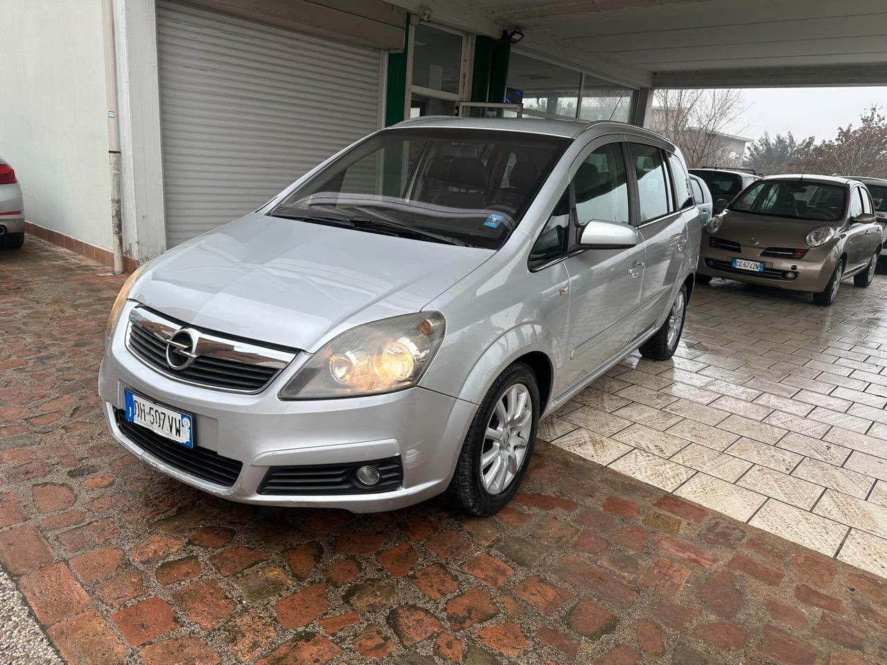 Opel Zafira 1.6 GPL 7 POSTI (12 RATE)