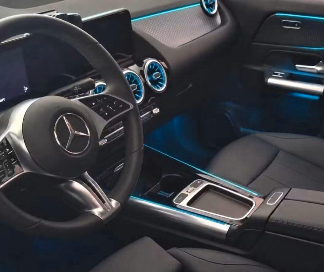 Mercedes GLA 200Automatic km0 tetto panoramico full
