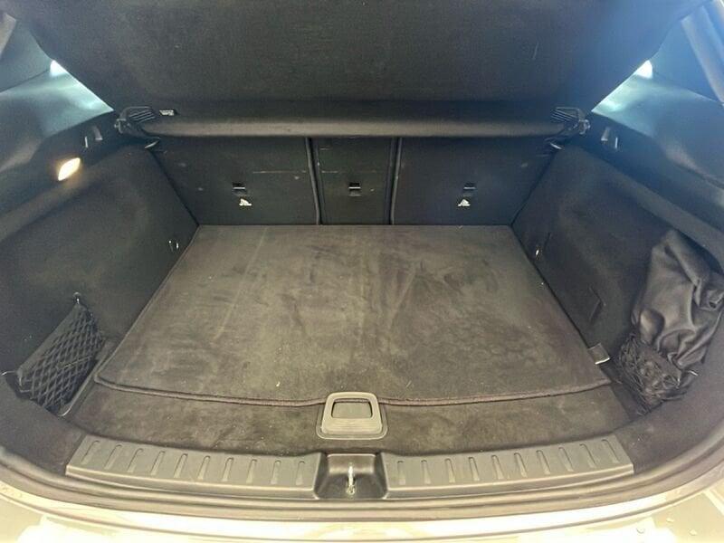 Mercedes-Benz GLA 180 d Automatic Business Extra