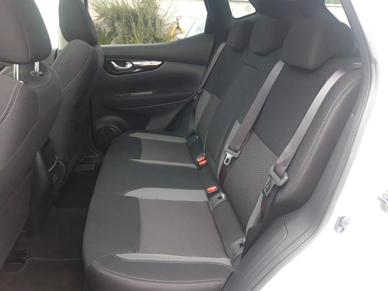 Nissan Qashqai 1.5 dCi N-Connecta TETTO PANORAM. 2018