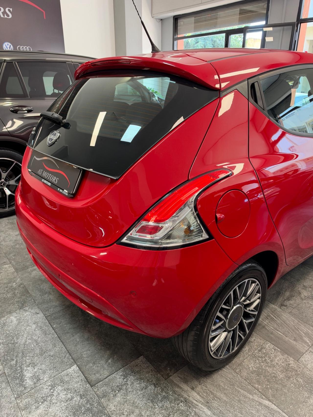 Lancia Ypsilon 1.3 MJT 95 CV Lounge