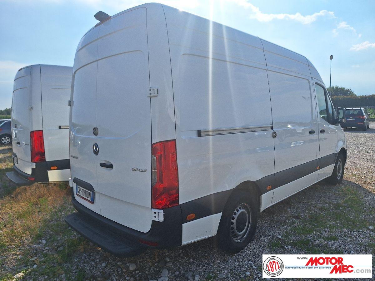MERCEDES-BENZ Sprinter III 311 RWD 20 cdi F 3735 84kW 114 PS