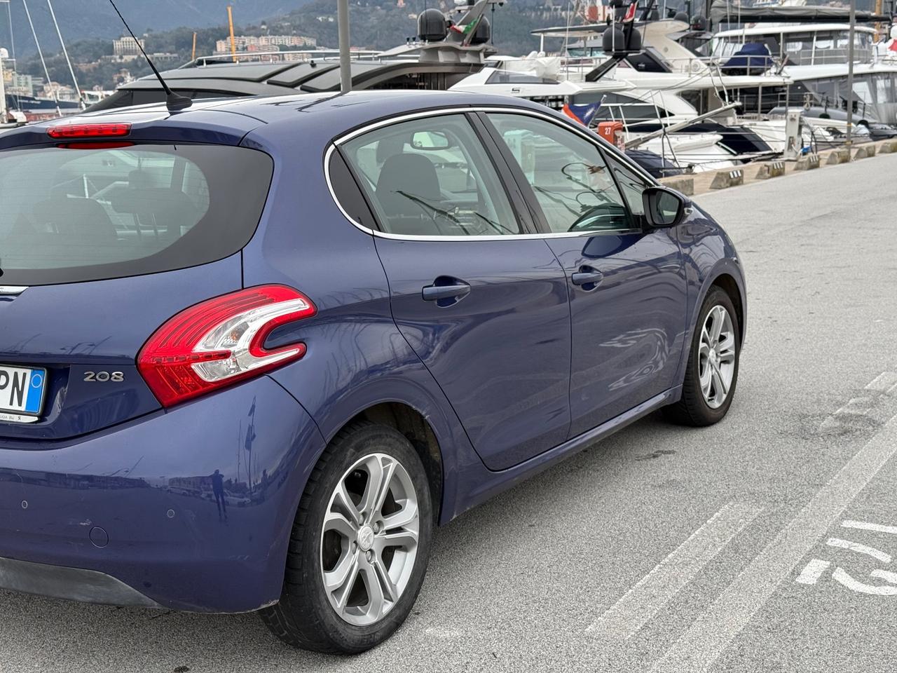 Peugeot 208 1.2 VTi 82 CV--GPL--GPL--NEOPATENTATI