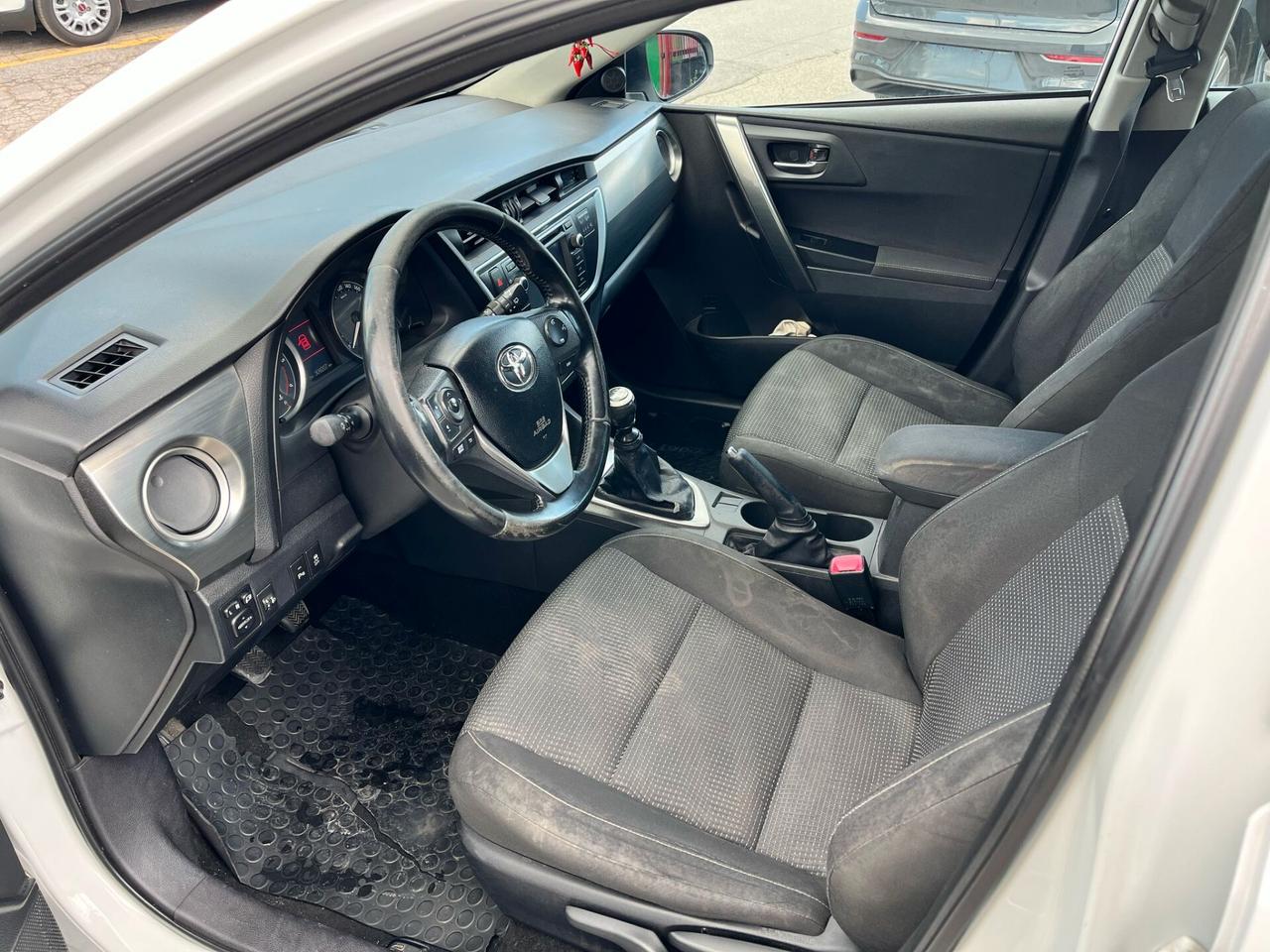 Toyota Auris 1.4 sw diesel