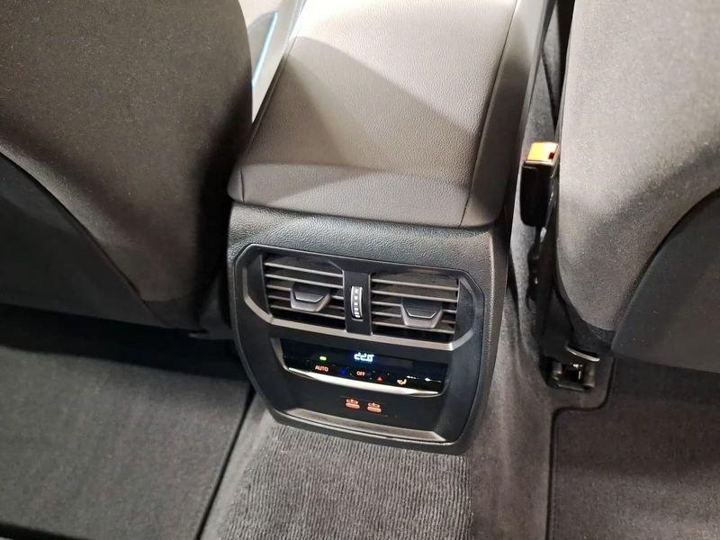 BMW Serie 3 318i MSport Touring auto 18" Live Cockpit Camera Navi