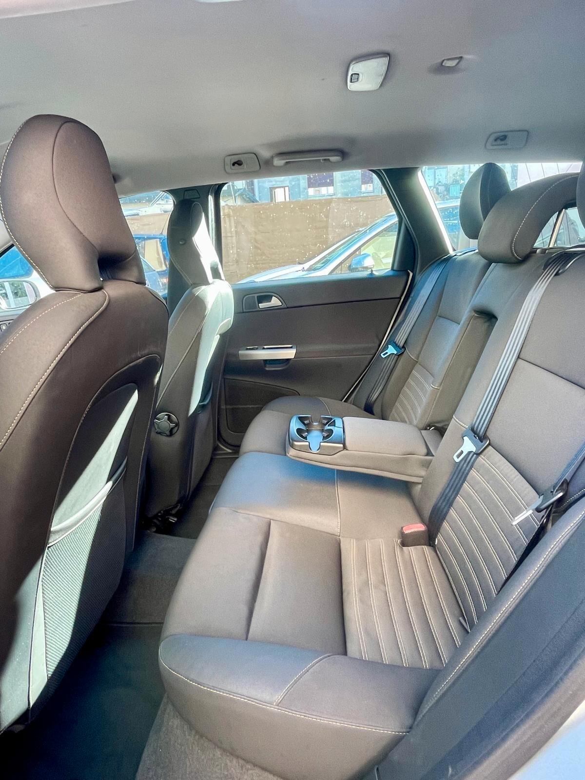 Volvo V50 2.0 D Momentum RESTYLING CINGHIA SOSTITUITA