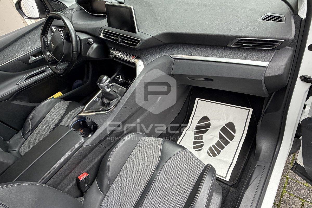 PEUGEOT 3008 BlueHDi 130 S&S Allure