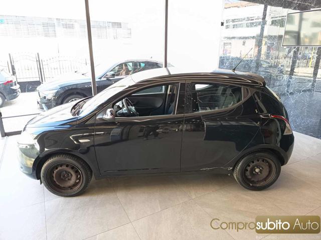 LANCIA Ypsilon 1.2 69 CV 5 porte Gold