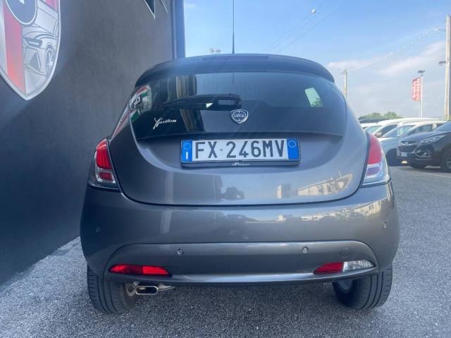 Lancia Ypsilon 1.2 Gold s&s PDC Cerchi 15" Schermo 5"