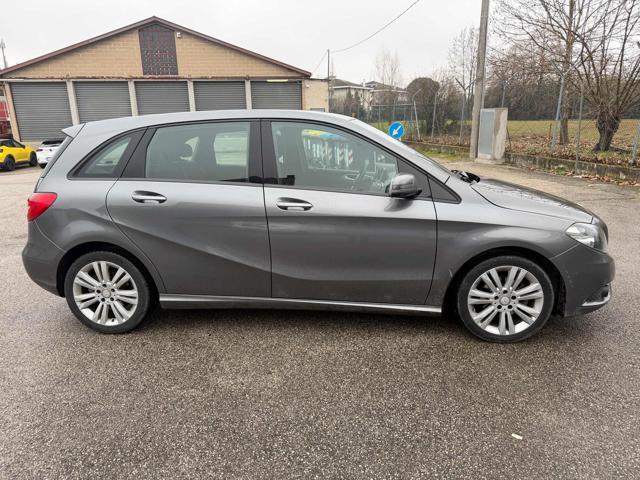 MERCEDES-BENZ B 180 BlueEFFICIENCY Premium senza nessun lavoro da fare