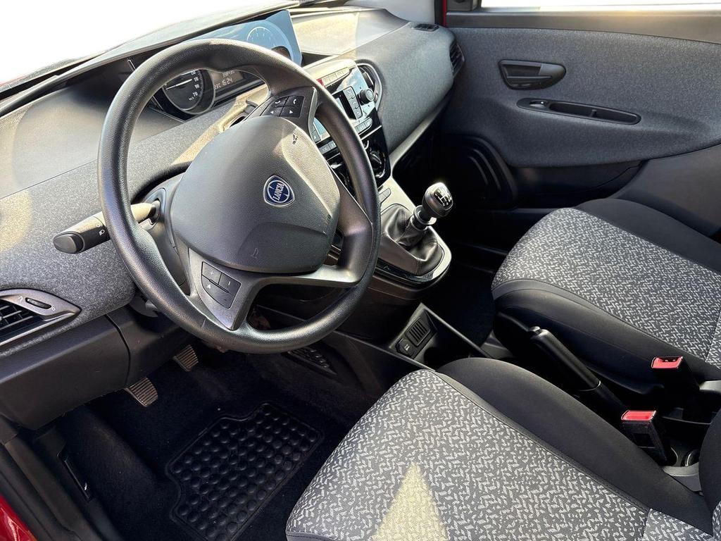Lancia Ypsilon 1.0 hybrid Silver s&s 70cv