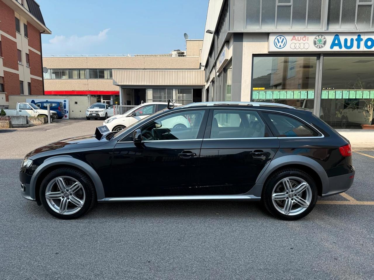 Audi A4 allroad A4 Allroad 2.0 TDI 4WD F.AP. Ambiente *PELLE/XENO/NAVIGATORE/BLUETOOTH*
