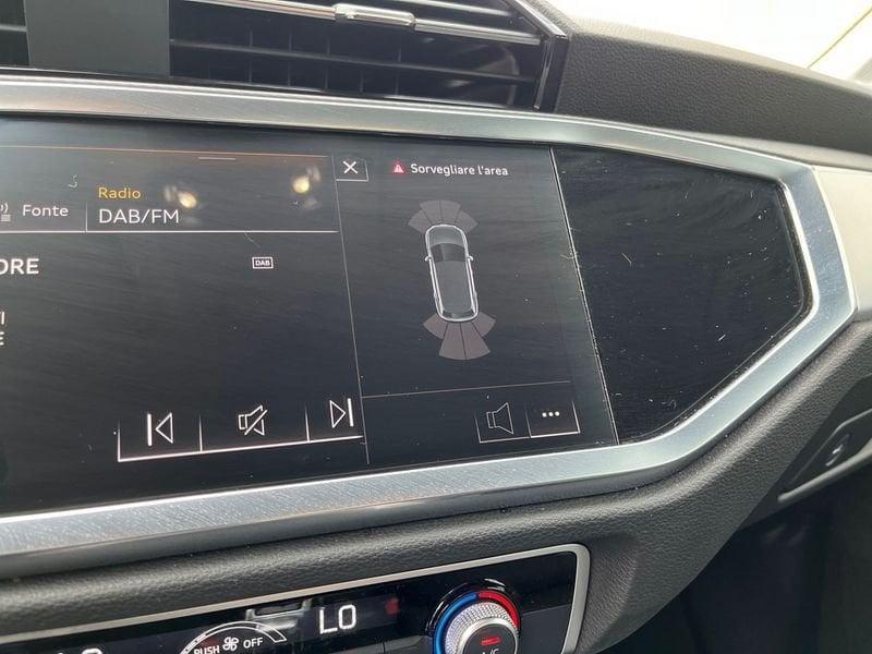 Audi Q3 35 1.5 tfsi Business Advanced s-tronic