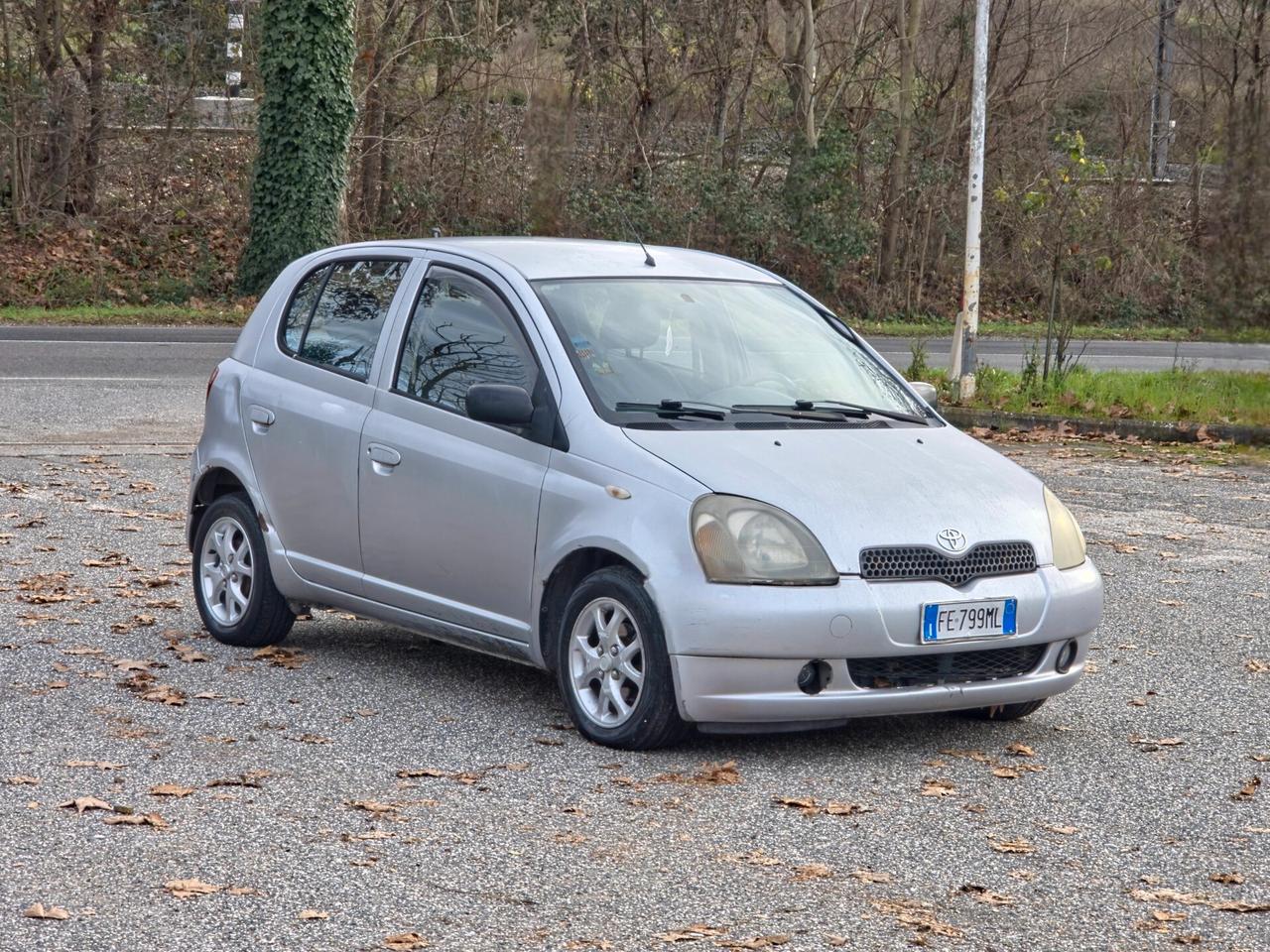 Toyota Yaris 1.3i 16V cat 5 porte Sol 2003-E3 Manuale NEO
