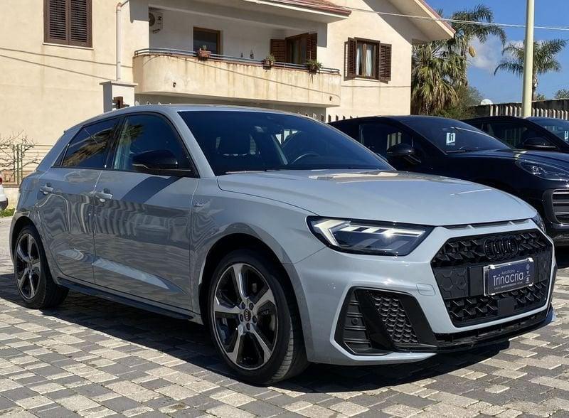 Audi A1 SPB S Line interno ed esterno 1.0 TFSI 110cv s-tronic 30